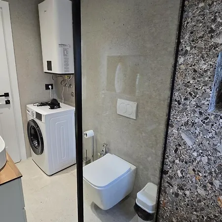 Apartament Dami Tirana