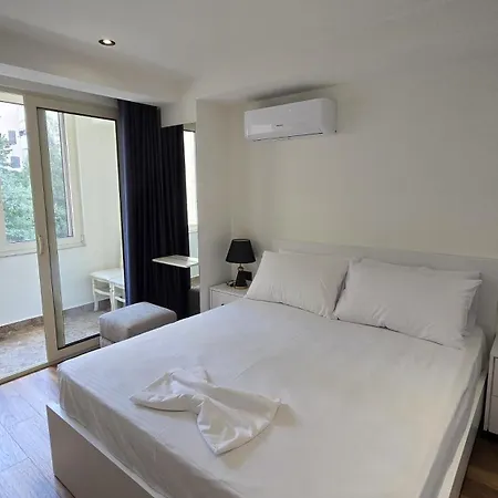 Apartament Dami