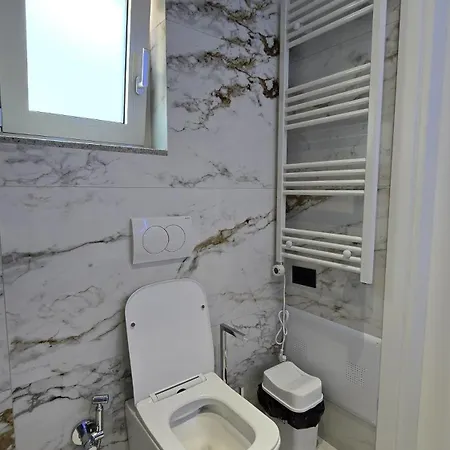 Dami Apartament