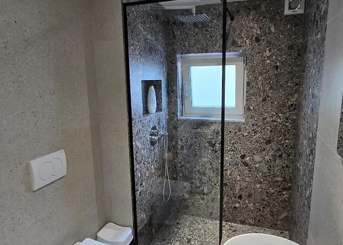 Dami Apartmán Tirana